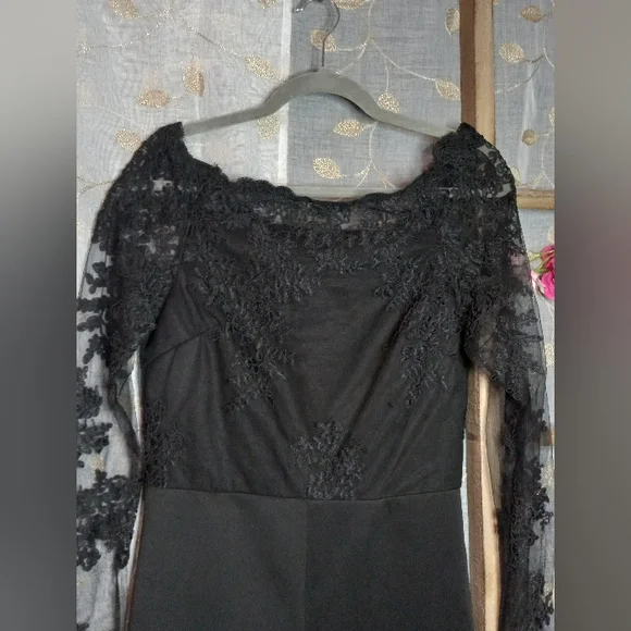 Beautiful Black Special Occasion Jumper w Lace details- medium - Picture 2 of 6